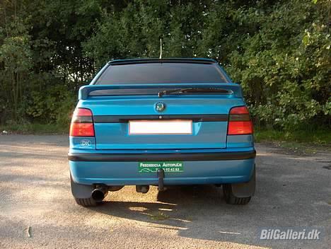 Skoda Felicia "Blue Edition" - Bilen set bagfra billede 11