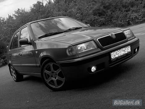 Skoda Felicia "Blue Edition" - Black&White Style billede 13