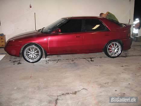 Mazda 323F væk - lege lige lidt med og fjerne lister billede 15