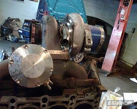 VW golf2 20vT turbo 520-754 - toppen er taget af der skulle lige 4 andre stempler i.. de kunne ikke helt holde billede 13