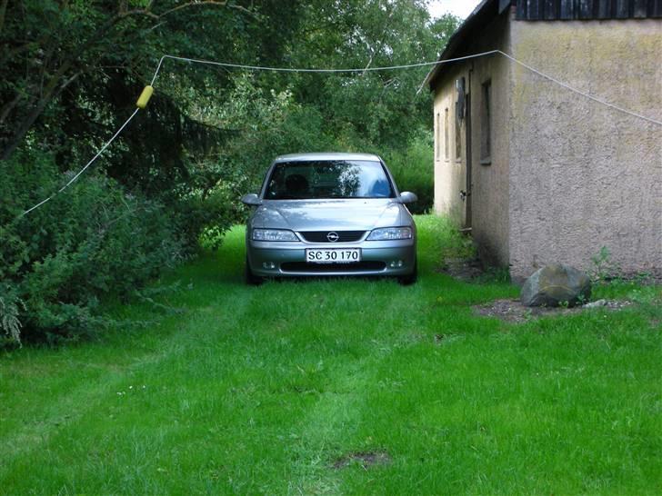 Opel Vectra b  (SOLGT) billede 2