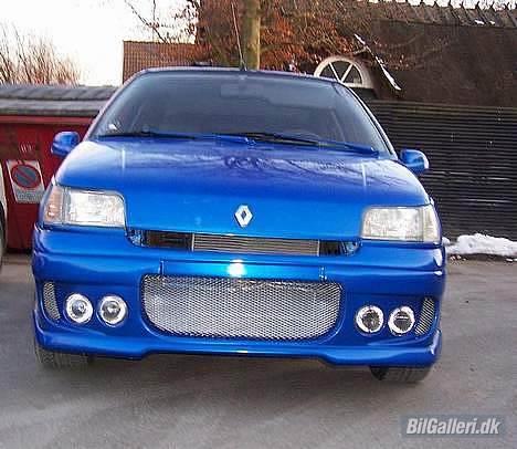 Renault clio død billede 4