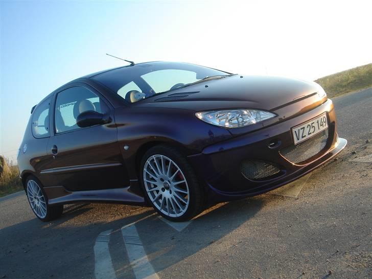 Peugeot 206 GTI 160HK - SOLGT! - Sænket 40/40 med V-MAXX gevind. Hvis den skal være lavere skal der spacere på. billede 6