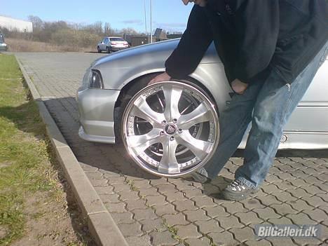 BMW e36 318i  SOLGT billede 13