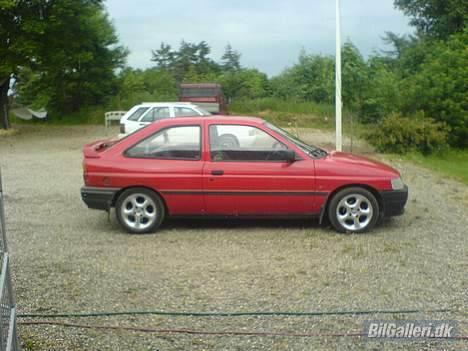 Ford Escort XR3I | SOLGT | - Min gamle escort billede 9