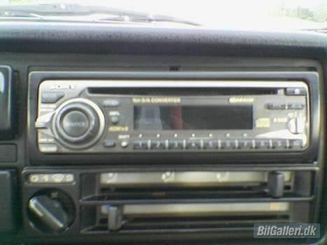 VW Golf 2 (solgt) - min Sony radio billede 10