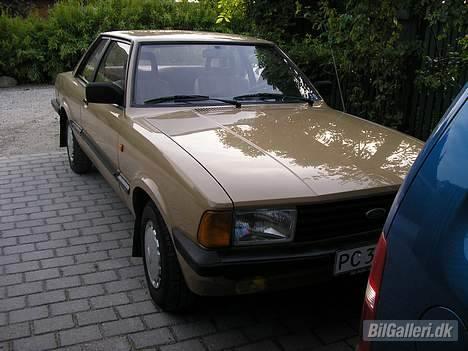 Ford Taunus Savoy  - Hjemme billede 12