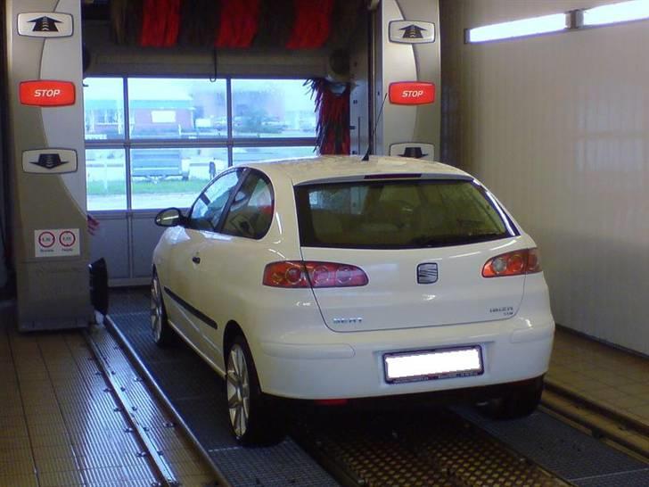 Seat Ibiza TDI 100 TOTALSKADET billede 3