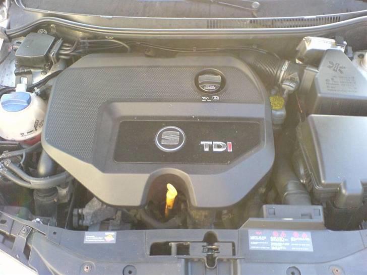 Seat Ibiza TDI 100 TOTALSKADET - Olie brænderen billede 4
