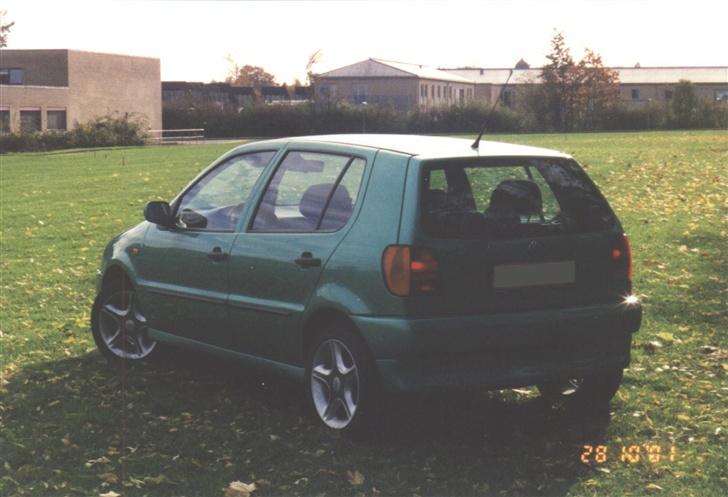 VW Polo 6N (Solgt) - Sådan så Polo´en ud da jeg købte den købt bil d. 31 August 2001 billede 9