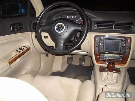 VW Passat 3B TDI TOTALSKADET billede 11