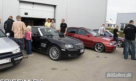 Chrysler crossfire - ja der var nok henne og kigge på den i Vejle, men det er jo ingen alm. bil billede 3