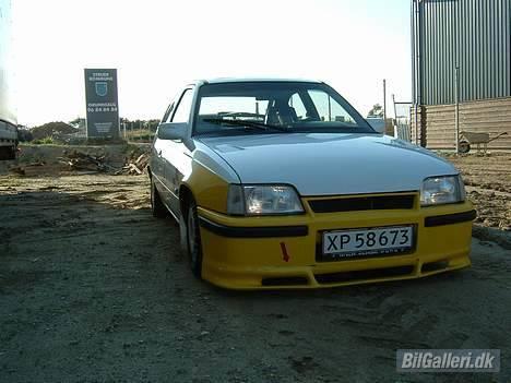 Opel Kadett E GSI *Solgt* billede 7