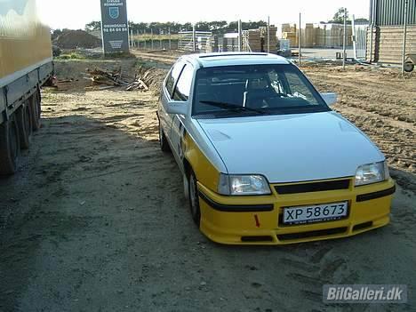Opel Kadett E GSI *Solgt* billede 8