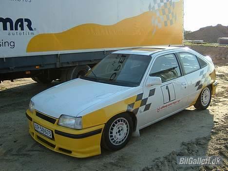 Opel Kadett E GSI *Solgt* billede 9