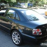 Audi A4 ( SOLGT)