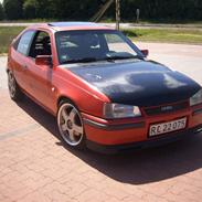 Opel kadett 16v