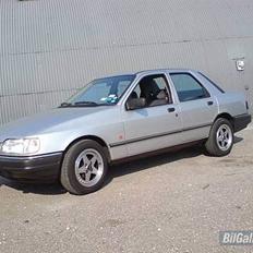 Ford Sierra 2,0 i -SOLGT-