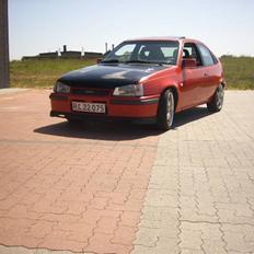 Opel kadett 16v