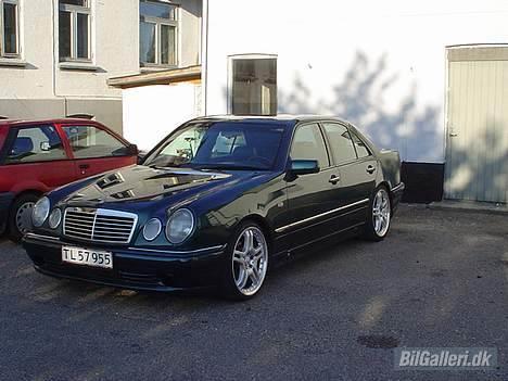 Mercedes Benz 290E billede 1