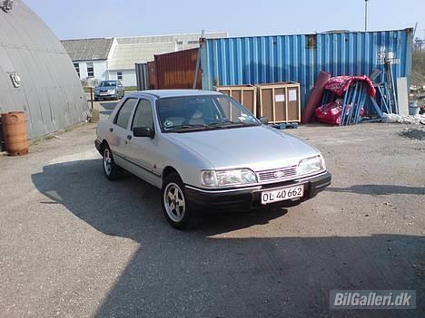 Ford Sierra 2,0 i -SOLGT- - en dag i nordhavnen. Vi fandt det her sted at skyde pisc billede 1
