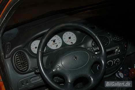 Renault Megane Williams SOLGT billede 10