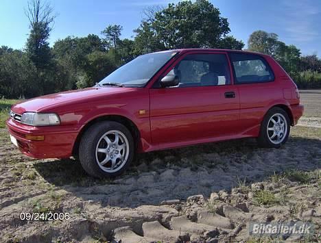 Toyota Corolla xli  (solgt) billede 3