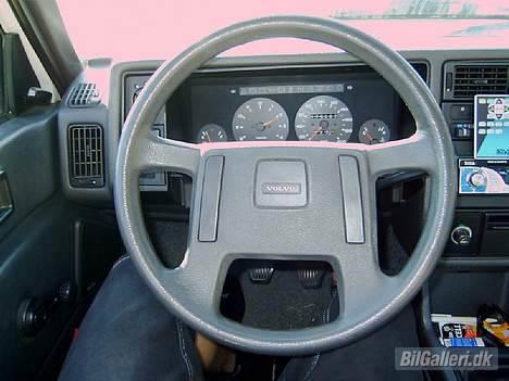 Volvo 340 DL (SOLGT) - "Styret" :D billede 7