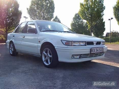 Mitsubishi Lancer GLXi SOLGT billede 1