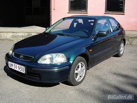 Honda Civic 1.5i LS **SOLGT** billede 2