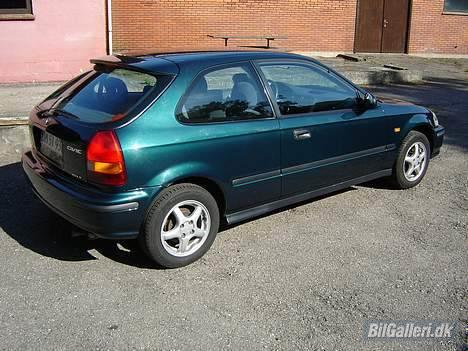 Honda Civic 1.5i LS **SOLGT** billede 3