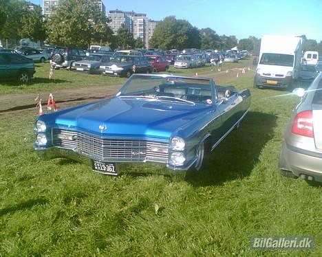 Amerikaner Cadillac Eldorado conv. - Der er ikke noget så skønt som bilen på en klar sommer dag !!! billede 5