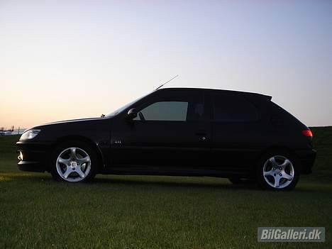 Peugeot (solgt) SorteSlyngel billede 12