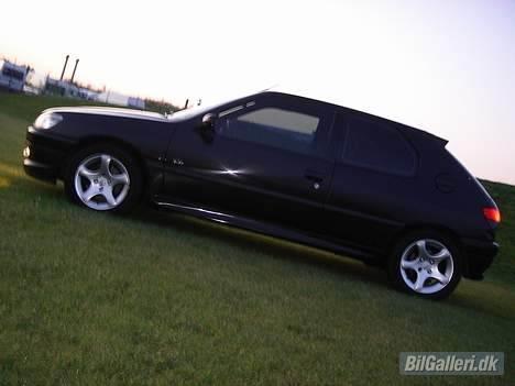 Peugeot (solgt) SorteSlyngel billede 13