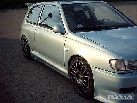 Nissan Sunny SOLGT billede 8