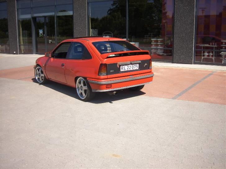 Opel kadett 16v billede 3