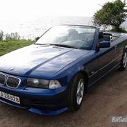 BMW 318i Cabriolet *Til salg*