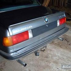 BMW E21 323i 