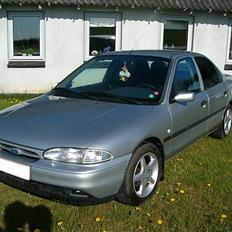 Ford Mondeo 1,8 [solgt]