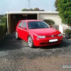 VW Golf 4 solgt