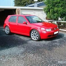 VW Golf 4 solgt