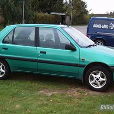Peugeot 106 XT