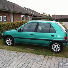 Peugeot 106 XT
