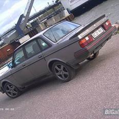 Volvo 240 GLT
