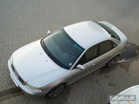 Audi A4 1,8 Turbo - Den er også fin set oppe fra billede 9