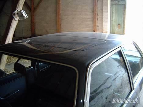 BMW E21 323i  - Ja et stort skyde/vippe soltag var der også plads til billede 5