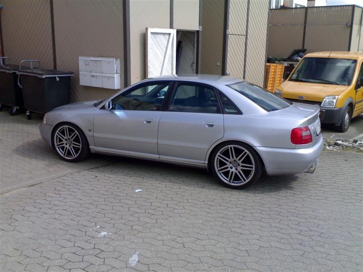 Audi A4 1,8 Turbo billede 10