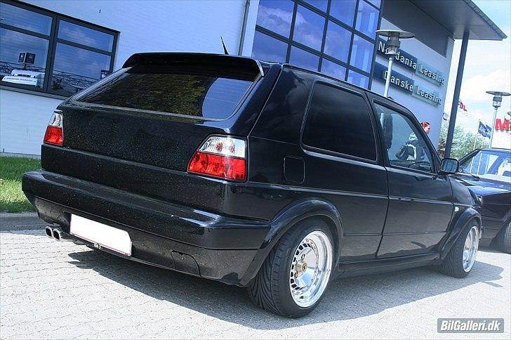 VW Golf 2 - Gammelt billede. nu med org. siglacrom ruder og 16v baglygter:) billede 10