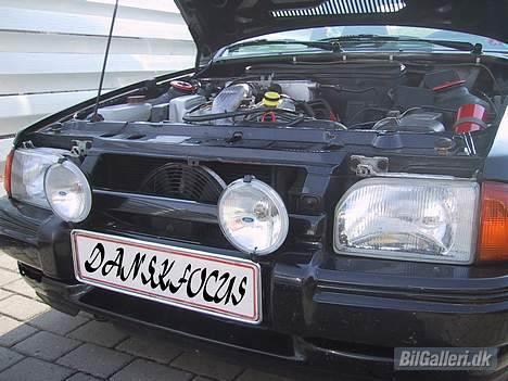 Ford Escort RS Turbo S2 - Originale spotlights ser godt ud billede 5