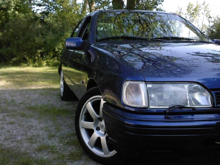 Ford Sierra 2,0i GLX *SOLGT* billede 1